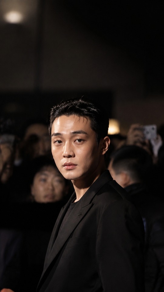 Yoo Ah-in Hope Premiere Portrait - 4K Backgrounds