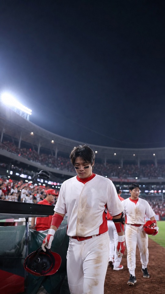 Kim Sun-bin Baseballspieler - 4K Handy Wallpaper