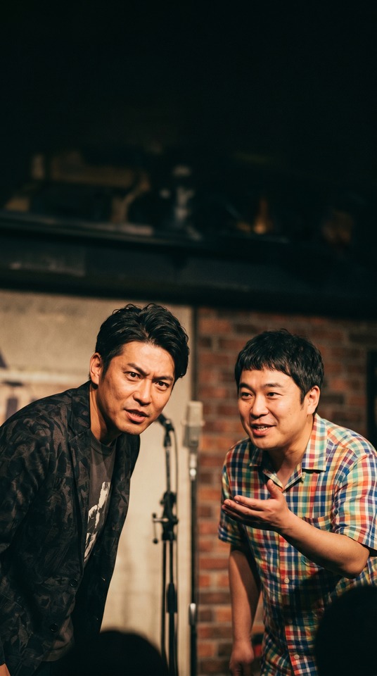 Onigoe Tomahawk Comedy Duo - 4K Wallpaper