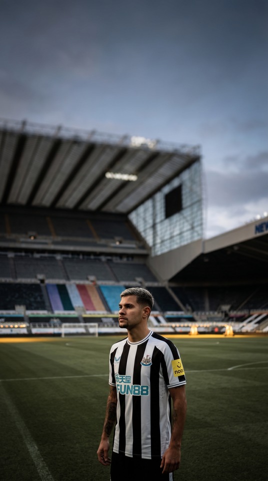 Newcastle United Bruno Guimarães - 4K Wallpaper