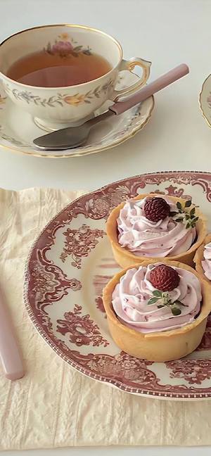 Afternoon Tea Himbeertorte - 4K Hintergrundbild