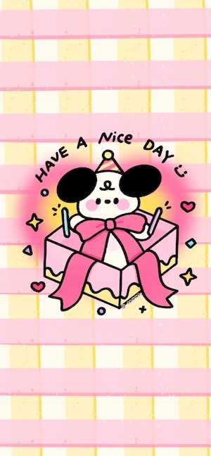 파티 모자를 쓰고 핑크색 리본 선물 상자에서 나오는 귀여운 강아지 캐릭터. 배경은 노란색과 핑크색 체크무늬.