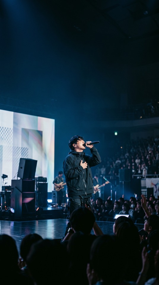 Sakanaction Toumei Live Performance - 4K Wallpaper
