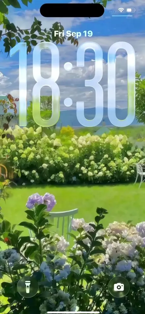 Summer Garden Landscape - 4K Phone Background