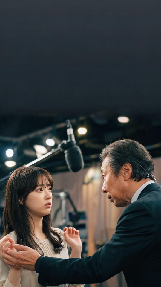 Ai Hashimoto & Jiro Sato Dramatic Scene - 4K Wallpaper