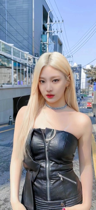 Ningning aespa Blonder Look - 4K Sperrbildschirm