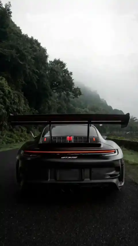 포르쉐 911 GT3 RS 매트 블랙 - 움직이는 배경화면