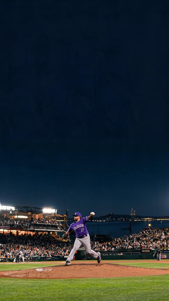 San Francisco Giants vs Colorado Rockies Night Game - 4K Wallpaper