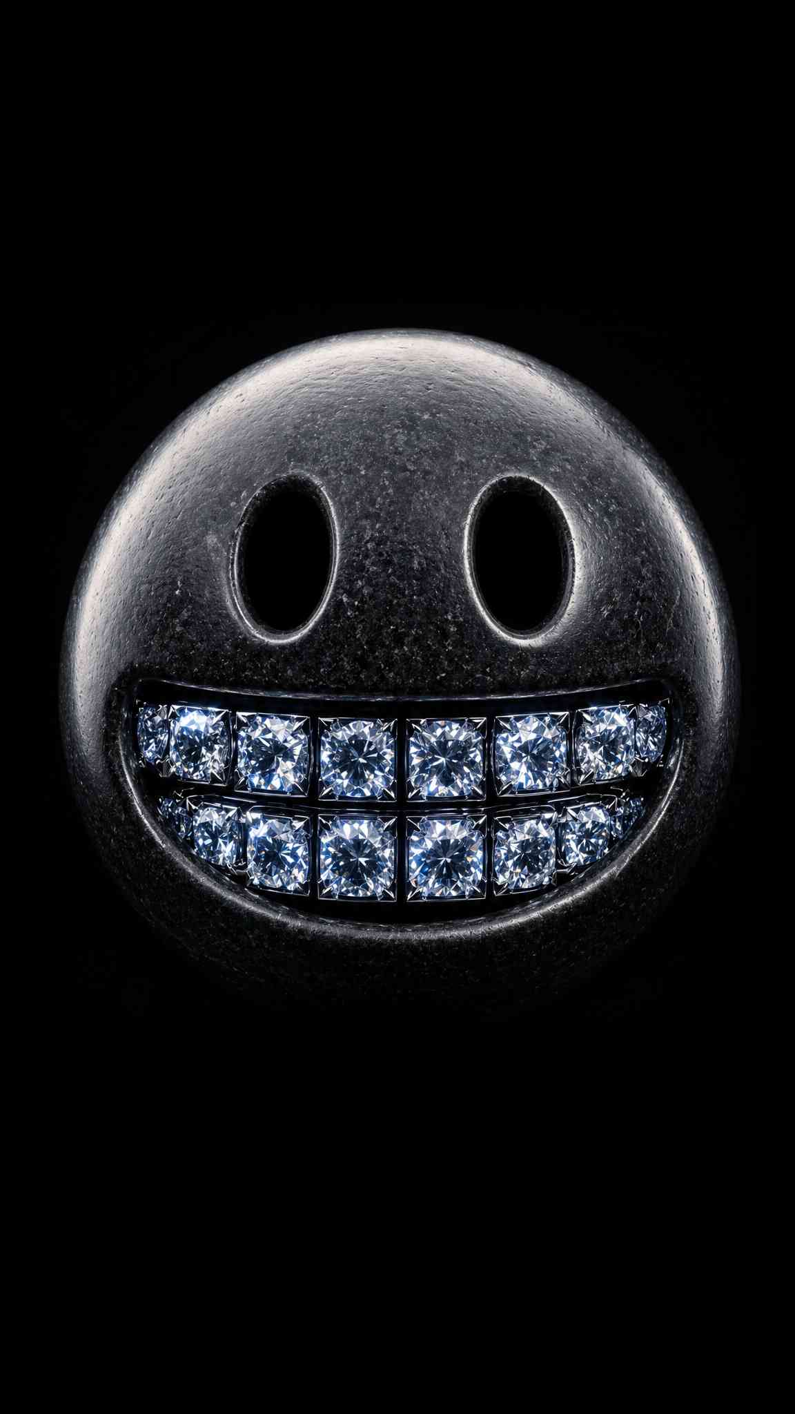 Diamond Grin: 4K Smiley Face Wallpaper with Sparkling Teeth