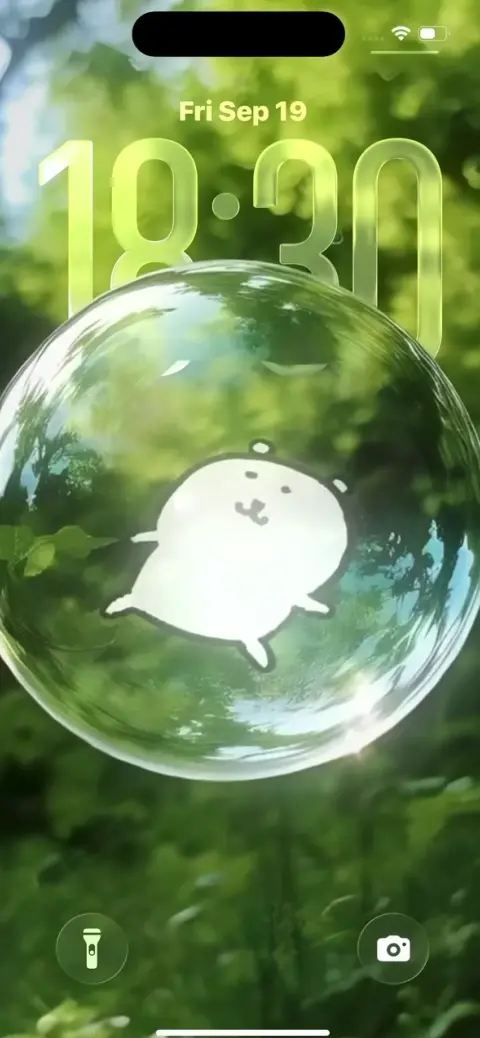 Cute White Mascot Nature Bubble - 4K Lock Screen