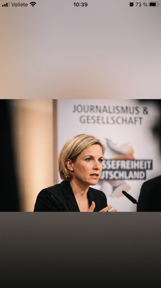 Melanie Amann Hintergrundbild - Journalismus & Pressefreiheit 4K