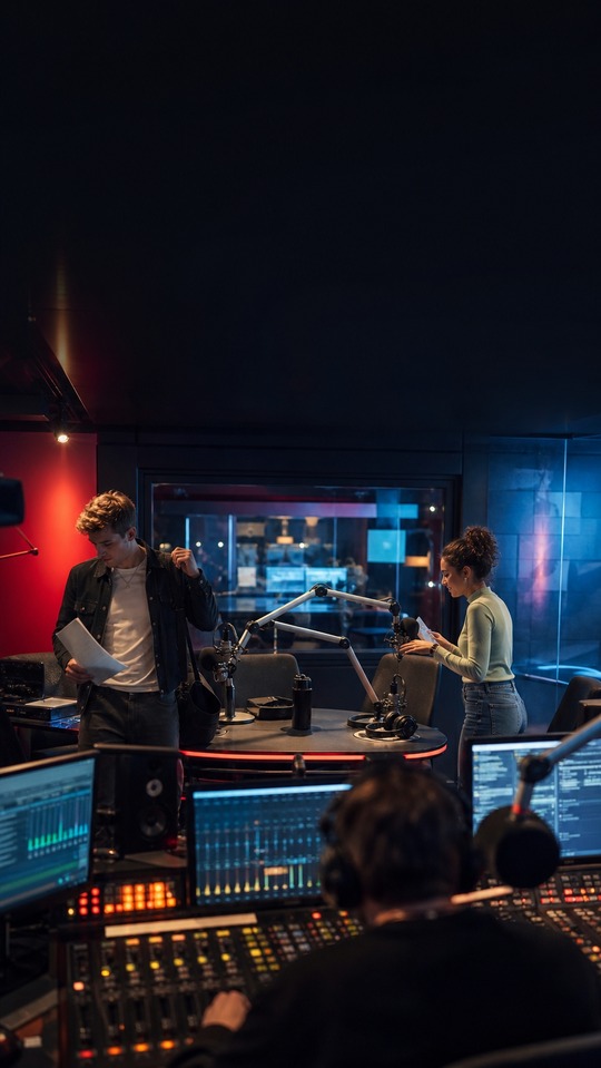 BBC Radio 1 Studio Broadcast - 4K Aesthetic Wallpaper