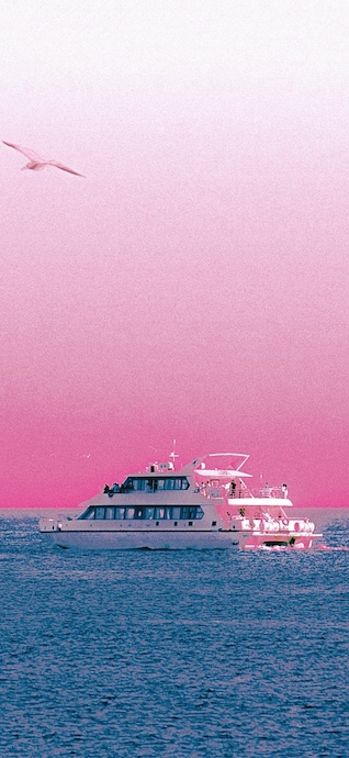 Yacht et Océan Rose - Fond d'écran 4K