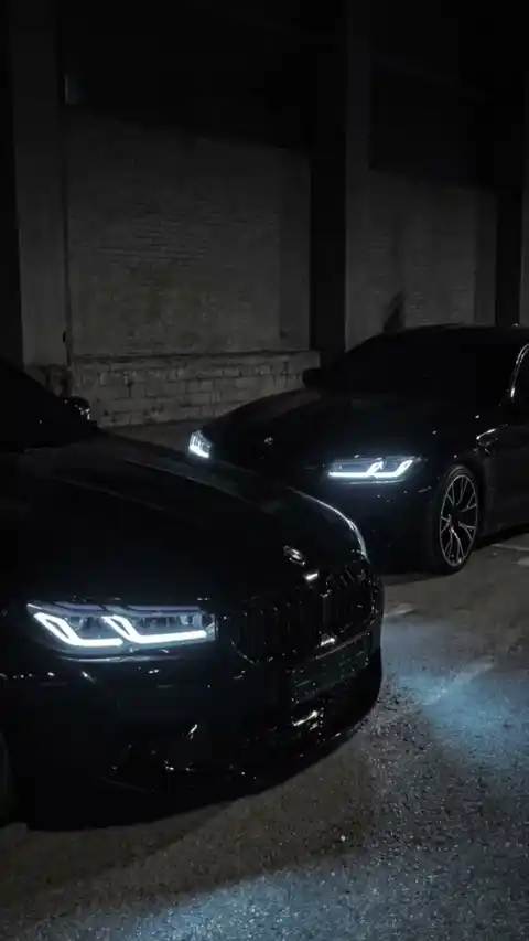 Luxury Black BMW Night Street - 4K Live Wallpaper