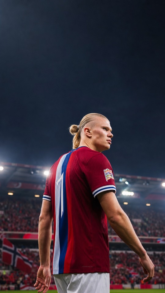 Erling Haland Cinematic Football 4K Wallpaper